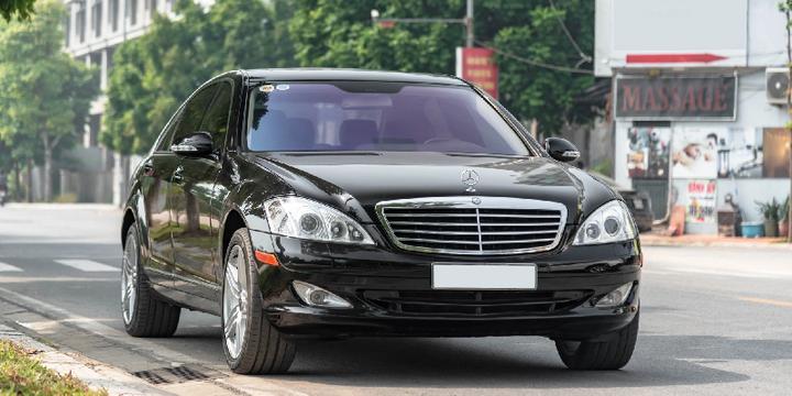 Mercedes-Benz S550 là một trong những mẫu sedan siêu sang và cao cấp nhất của hãng xe Đức. (Ảnh: AutoPro)