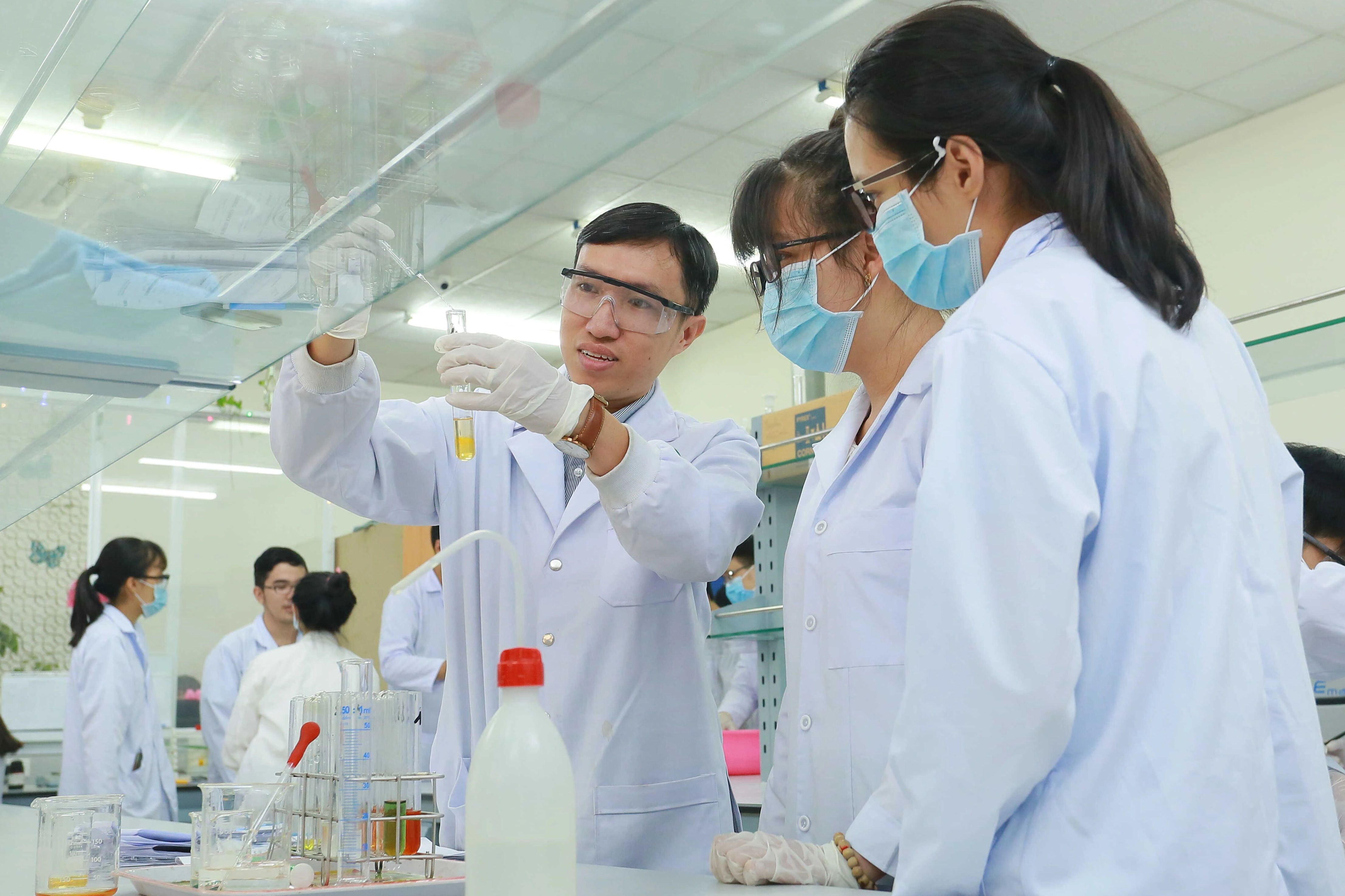 Tiến sĩ trẻ nhất sinh năm 1994 trúng tuyển đề án tiền tỷ hút người tài - 1