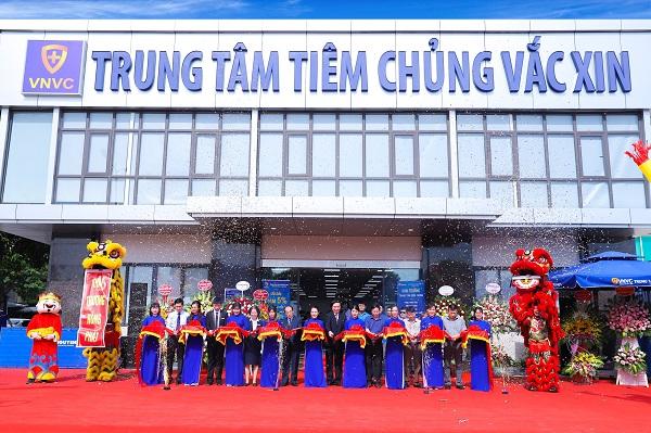 Trung tâm tiêm chủng cao cấp VNVC đã về tới Ninh Bình